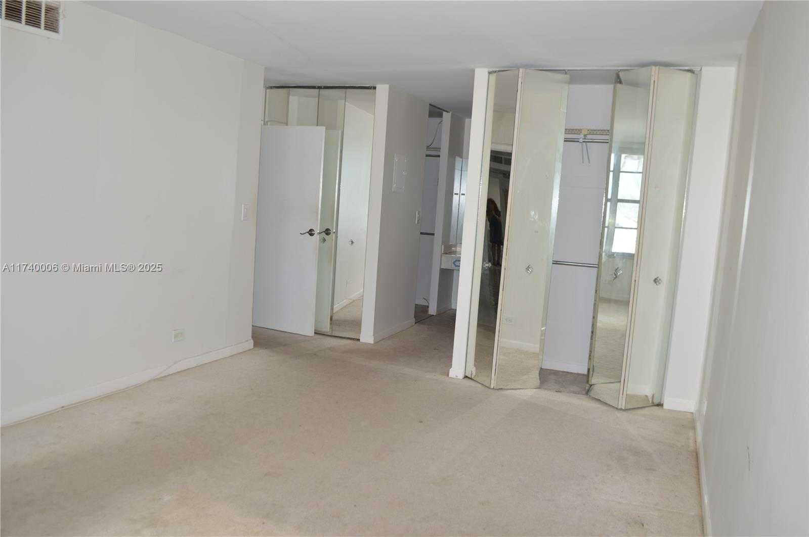 Small Image of 231 174TH ST #2402, Sunny Isles Beach Number 9