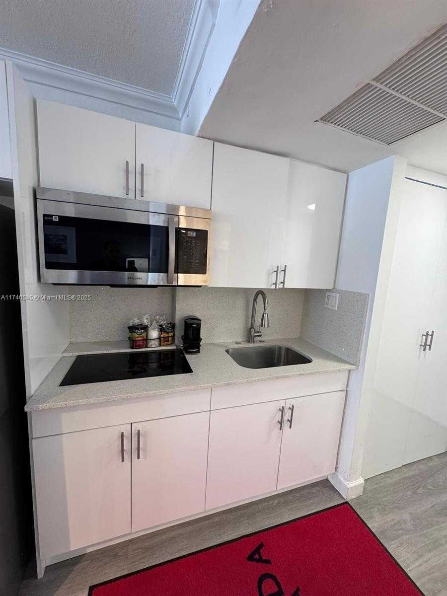 Small Image of 19201 COLLINS AVE #804, Sunny Isles Beach Number 3