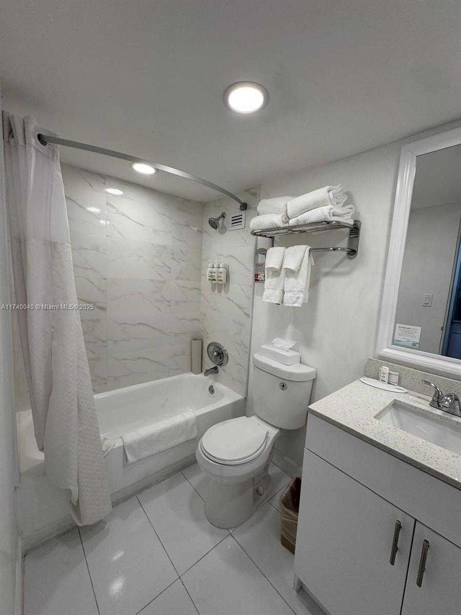 Small Image of 19201 COLLINS AVE #804, Sunny Isles Beach Number 7