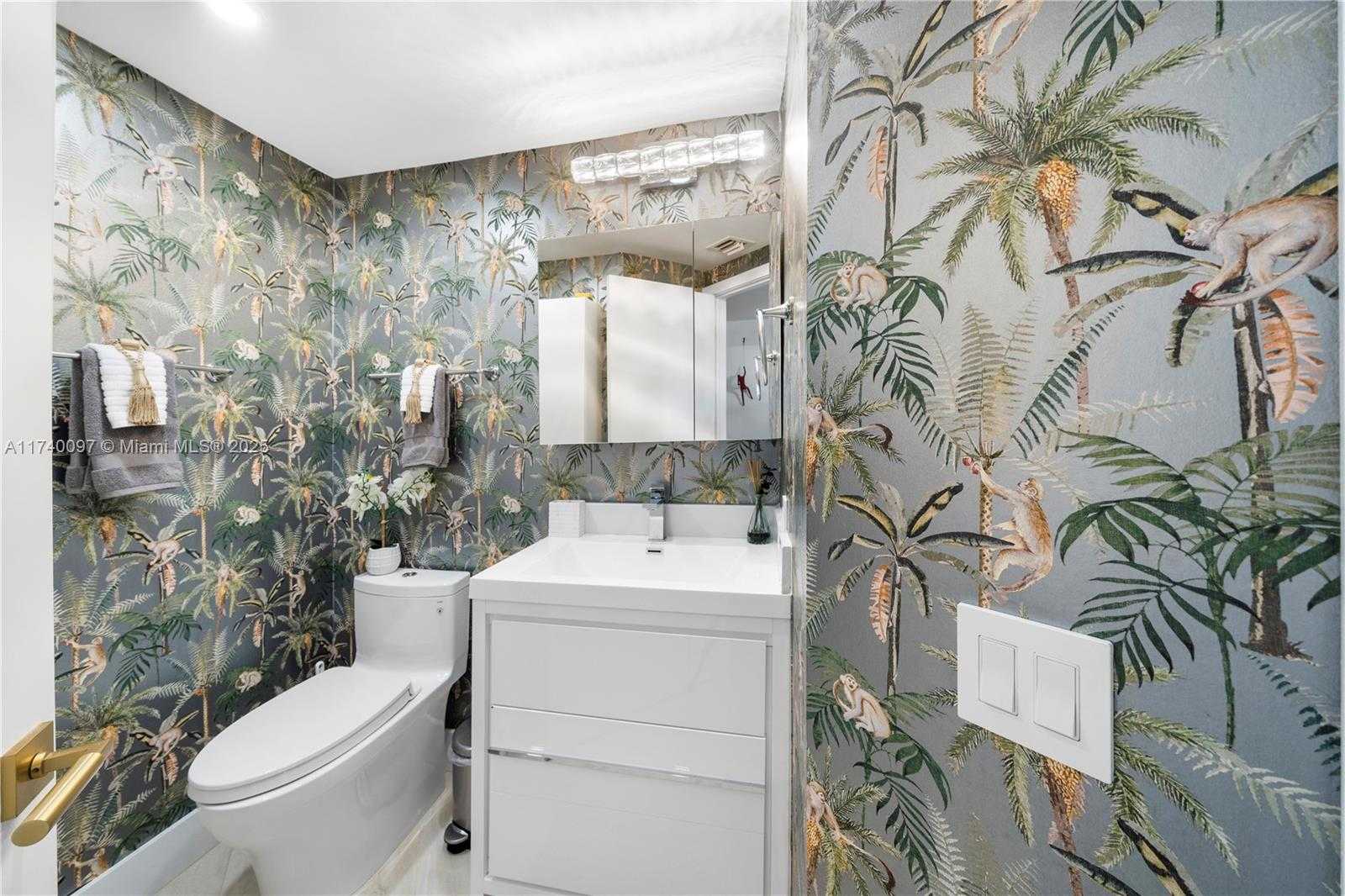 Small Image of 701 BRICKELL KEY BLVD #707, Miami Number 11