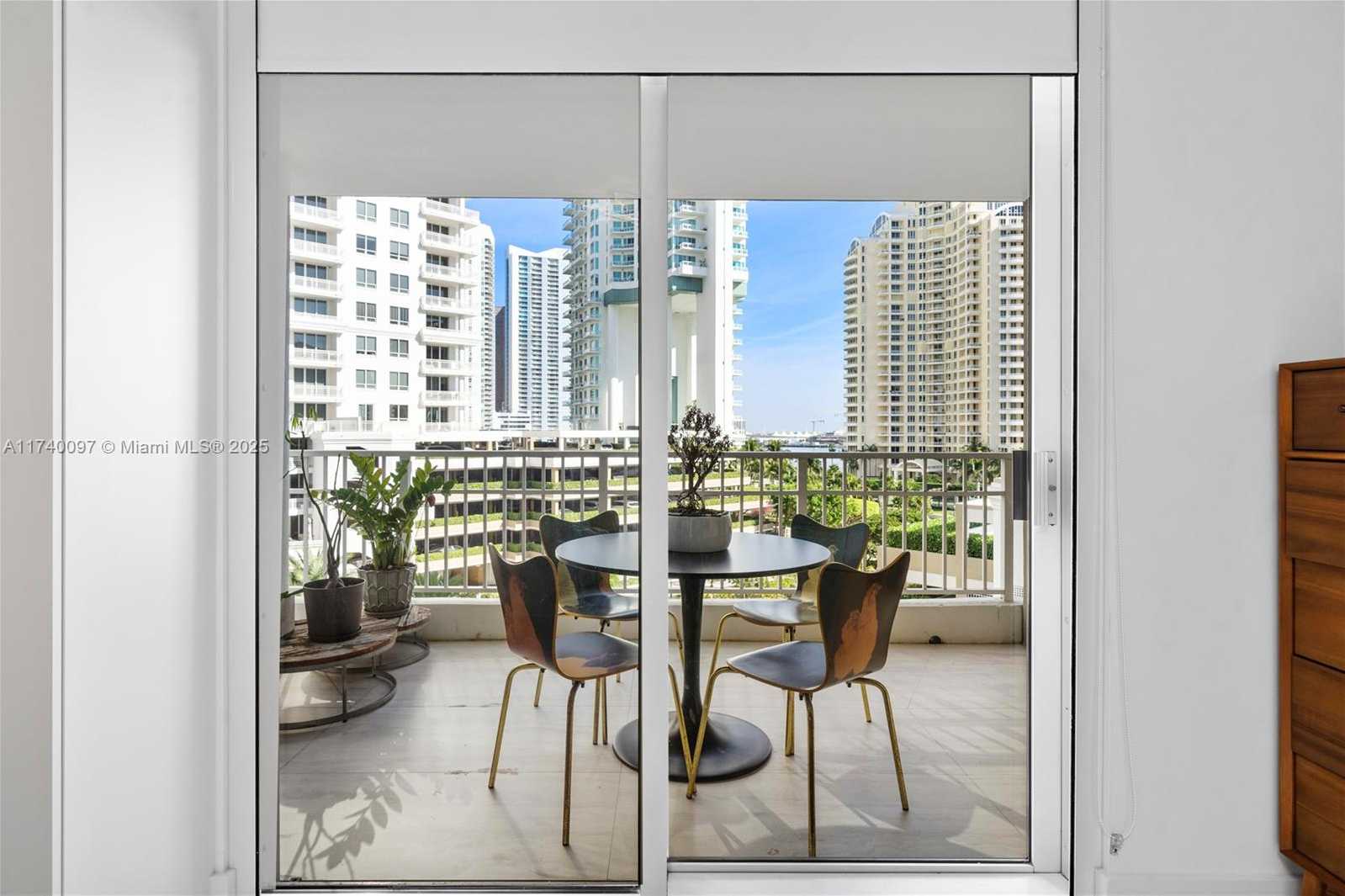 Small Image of 701 BRICKELL KEY BLVD #707, Miami Number 16