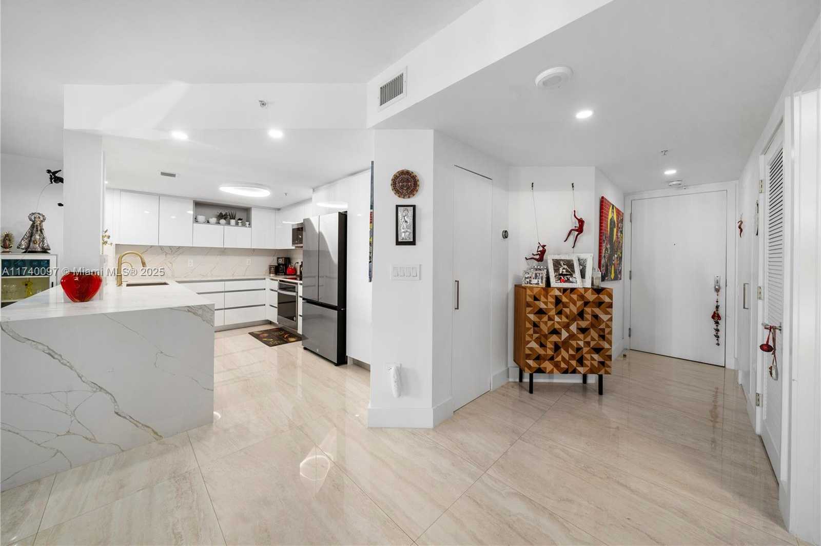 Small Image of 701 BRICKELL KEY BLVD #707, Miami Number 6