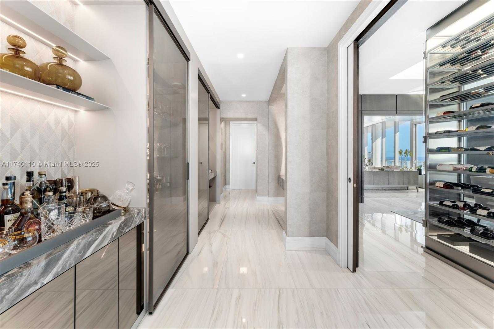 Small Image of 17475 COLLINS AVE #Sky Villa, Sunny Isles Beach Number 24