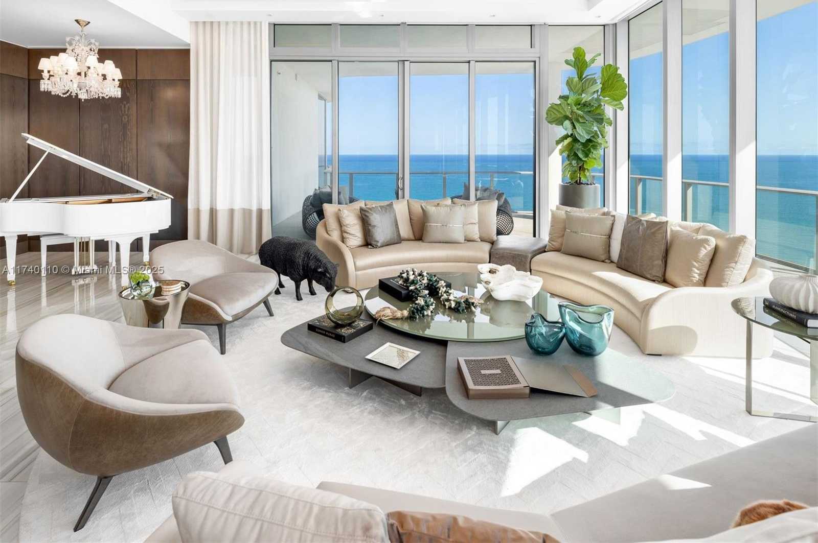 Small Image of 17475 COLLINS AVE #Sky Villa, Sunny Isles Beach Number 3