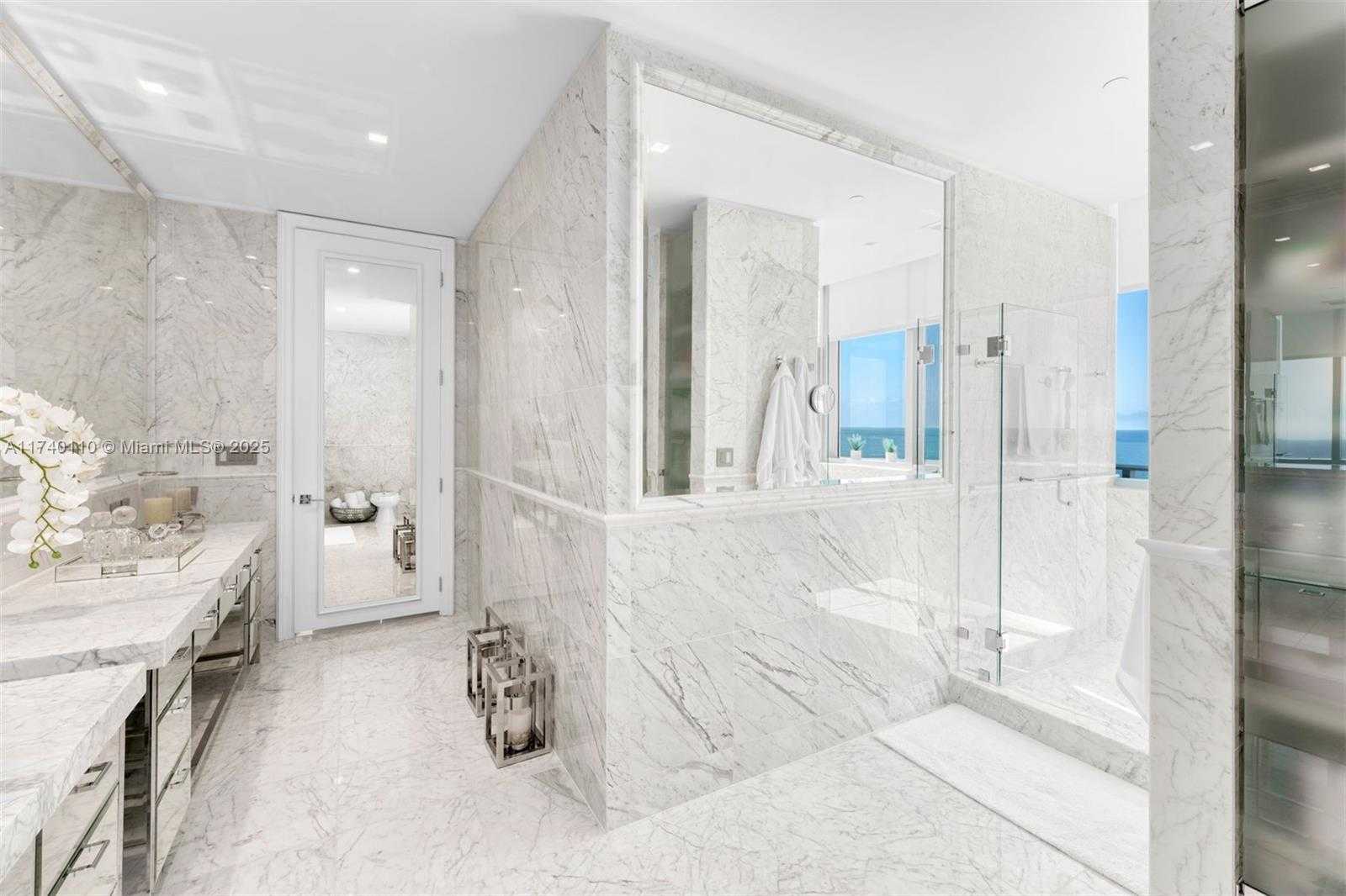 Small Image of 17475 COLLINS AVE #Sky Villa, Sunny Isles Beach Number 35