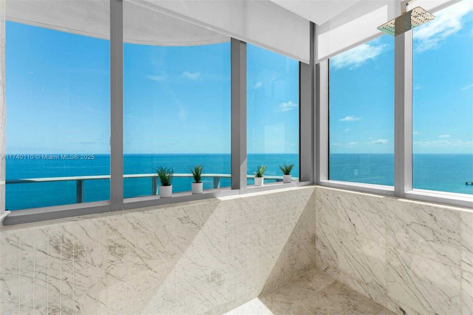 Small Image of 17475 COLLINS AVE #Sky Villa, Sunny Isles Beach Number 36