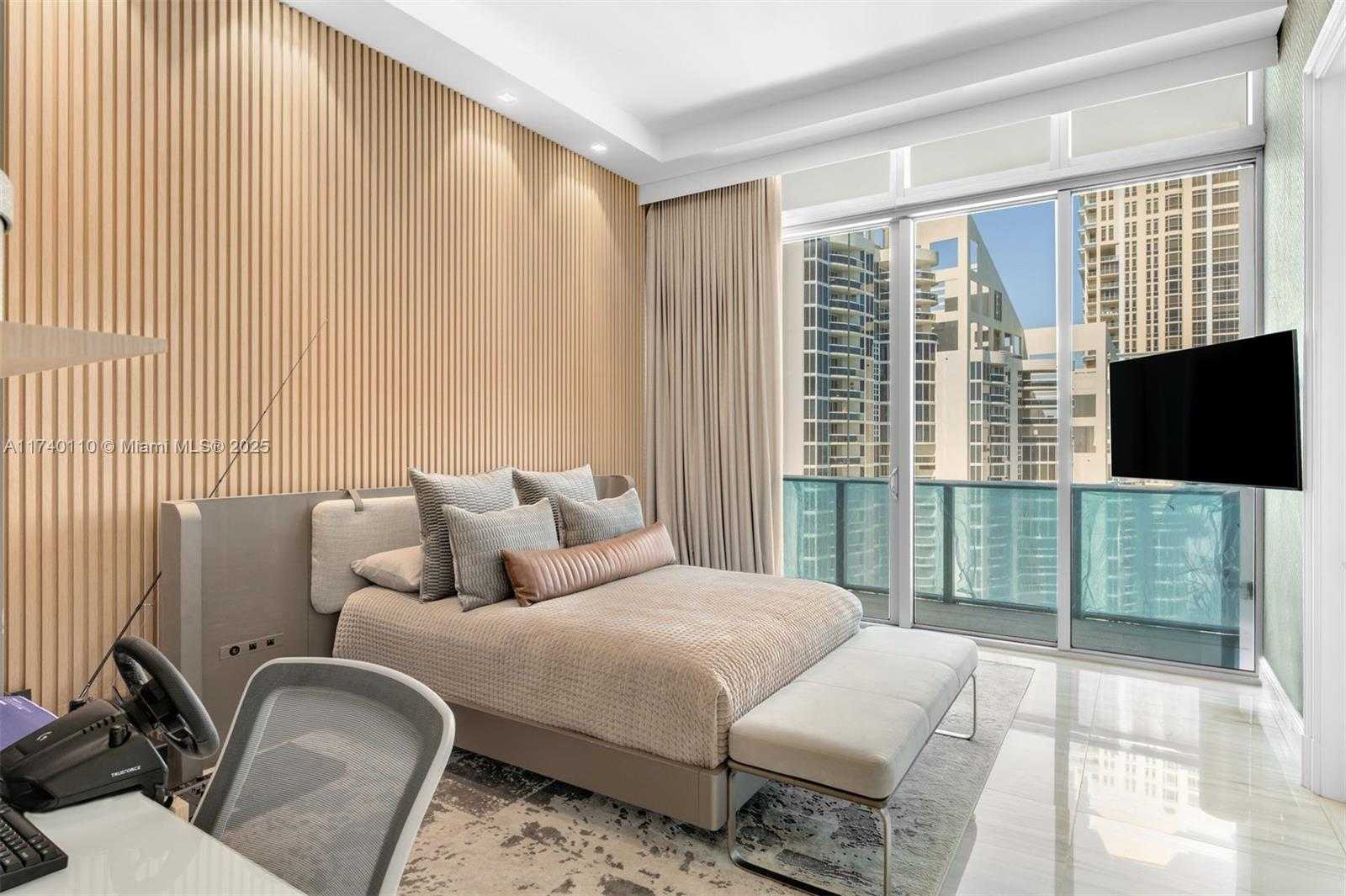 Small Image of 17475 COLLINS AVE #Sky Villa, Sunny Isles Beach Number 38