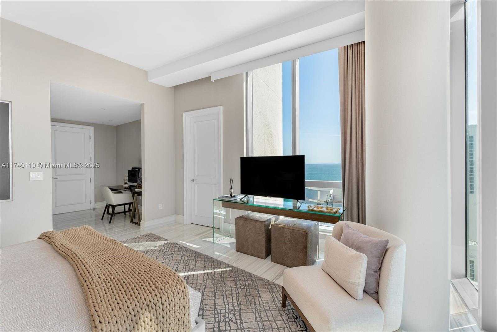 Small Image of 17475 COLLINS AVE #Sky Villa, Sunny Isles Beach Number 44