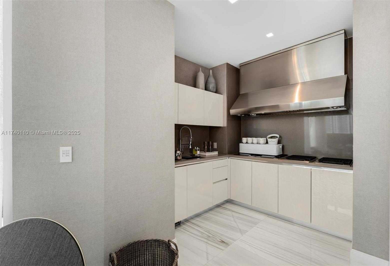 Small Image of 17475 COLLINS AVE #Sky Villa, Sunny Isles Beach Number 46