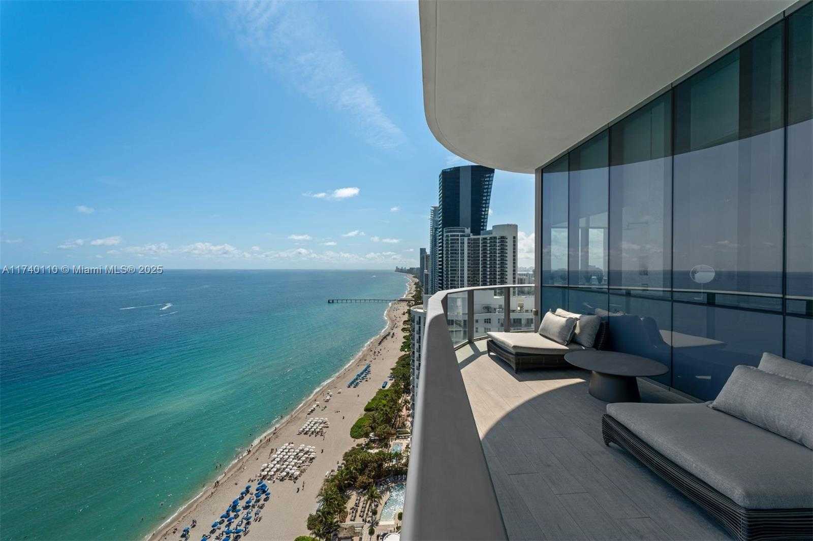 Small Image of 17475 COLLINS AVE #Sky Villa, Sunny Isles Beach Number 52