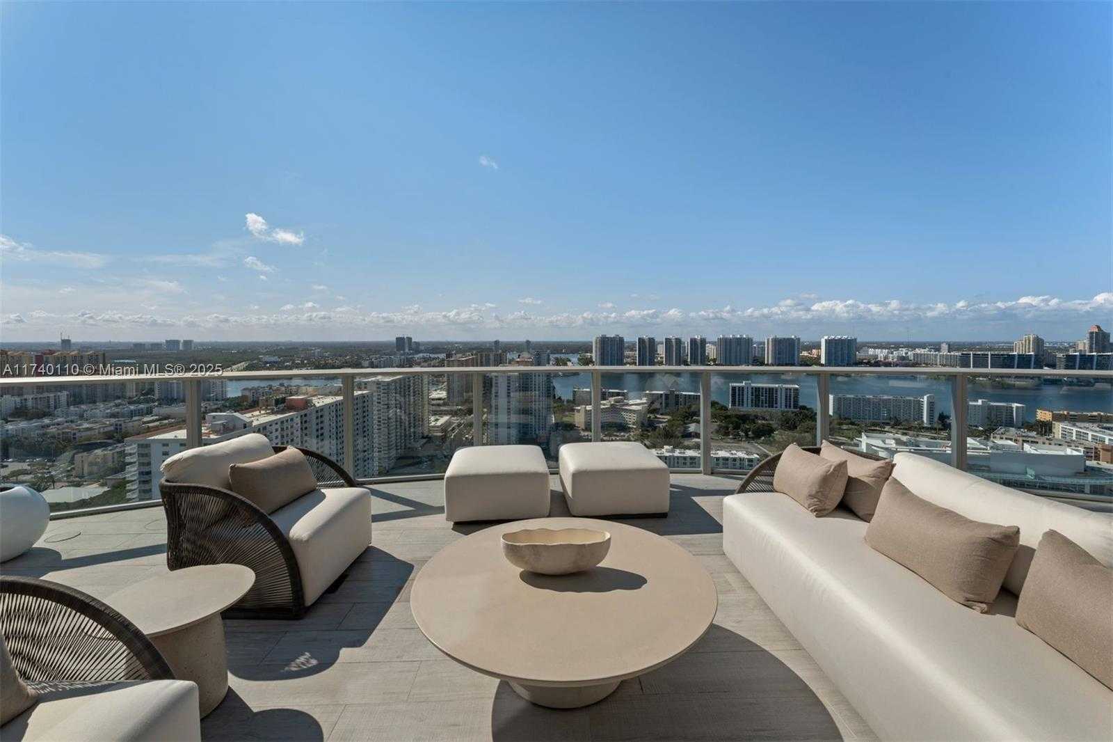 Small Image of 17475 COLLINS AVE #Sky Villa, Sunny Isles Beach Number 53