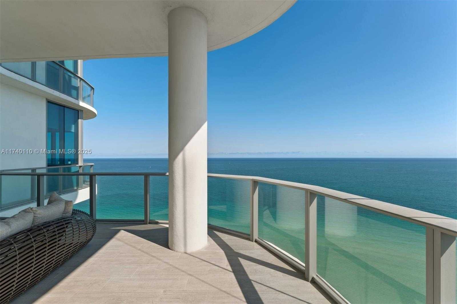 Small Image of 17475 COLLINS AVE #Sky Villa, Sunny Isles Beach Number 61