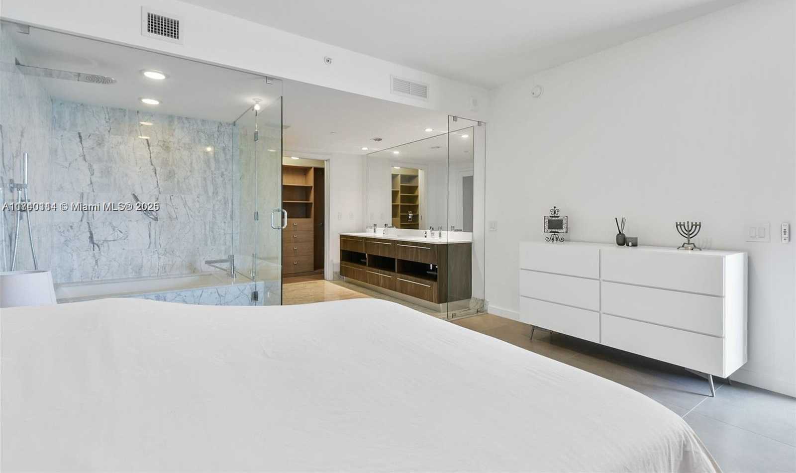 Small Image of 3131 NORTH EAST 7TH AVE #305, Miami Number 19