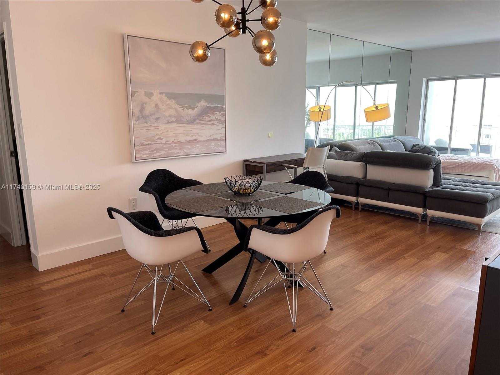 Small Image of 500 BAYVIEW DR #1719, Sunny Isles Beach Number 5