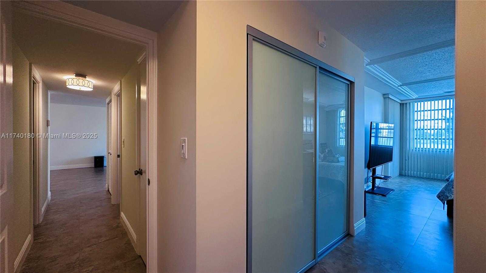 Small Image of 1750 NORTH EAST 191ST ST #129-4, Miami Number 13