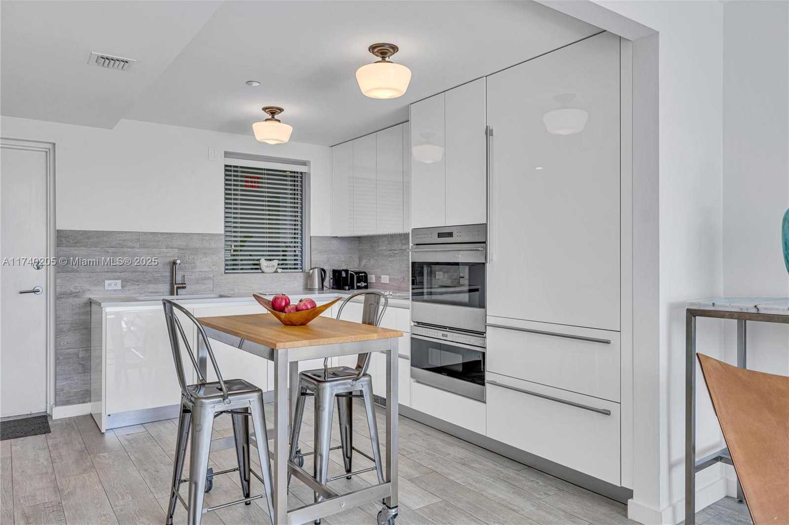 Small Image of 1201 20TH ST #313, Miami Beach Number 14