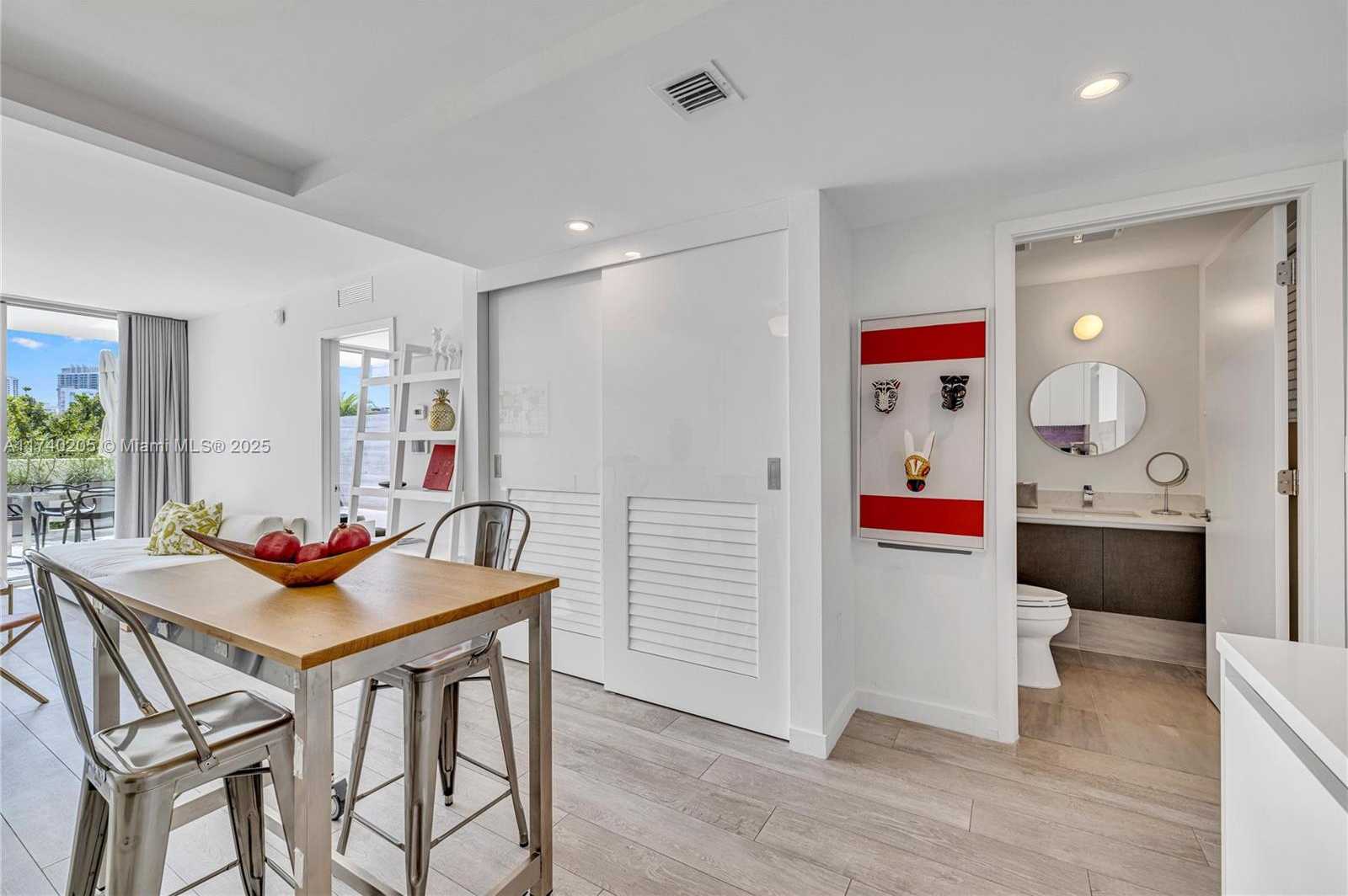 Small Image of 1201 20TH ST #313, Miami Beach Number 16