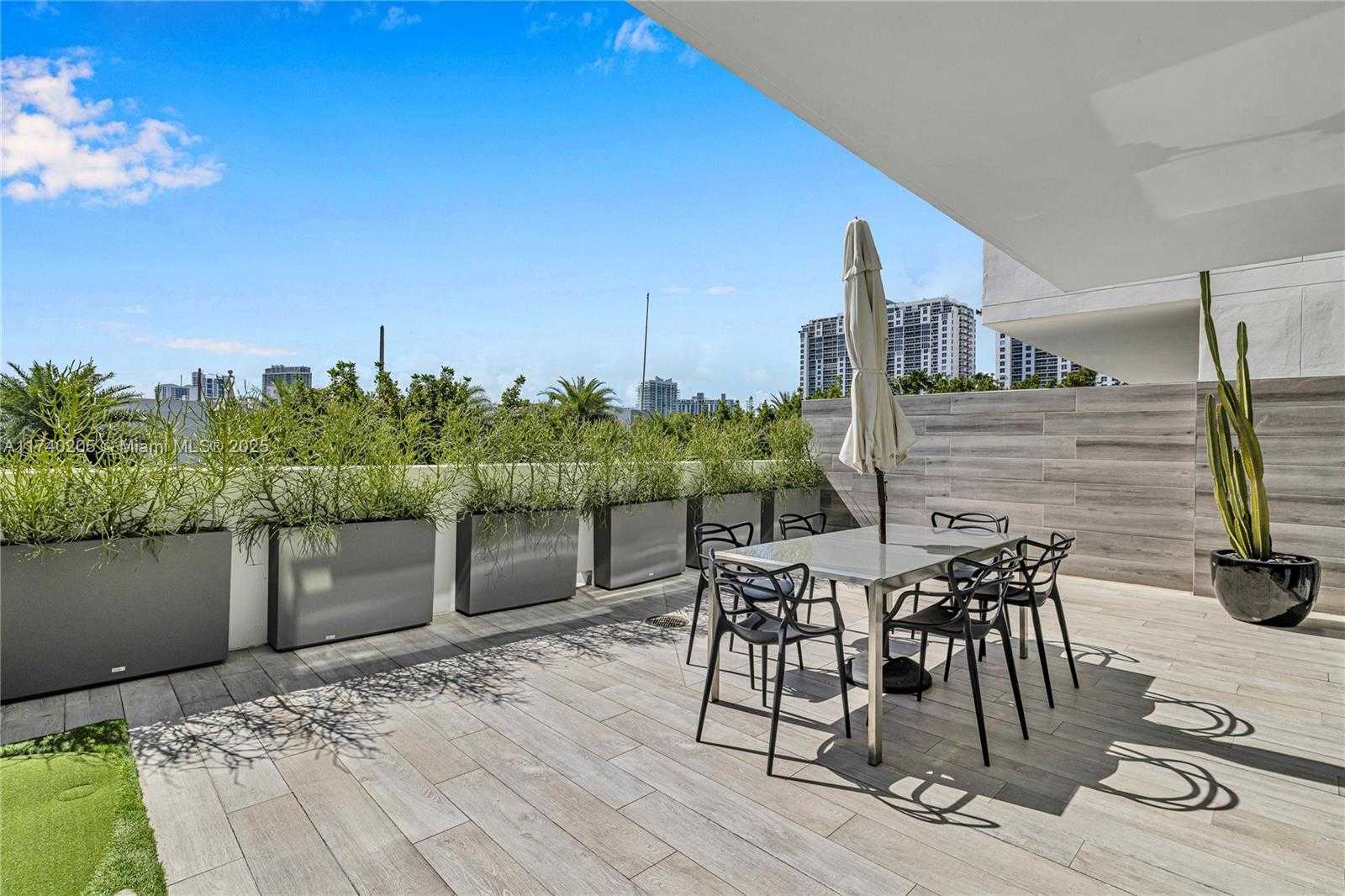 Small Image of 1201 20TH ST #313, Miami Beach Number 25