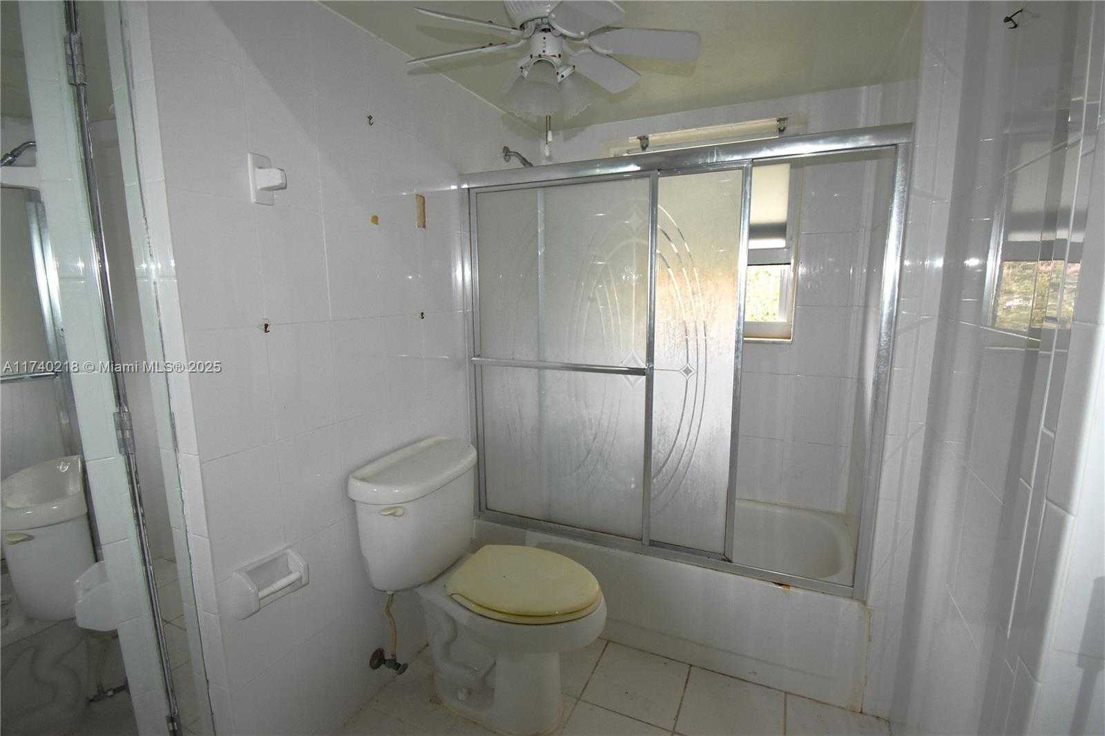 Small Image of 3571 INVERRARY DR #401, Lauderhill Number 14