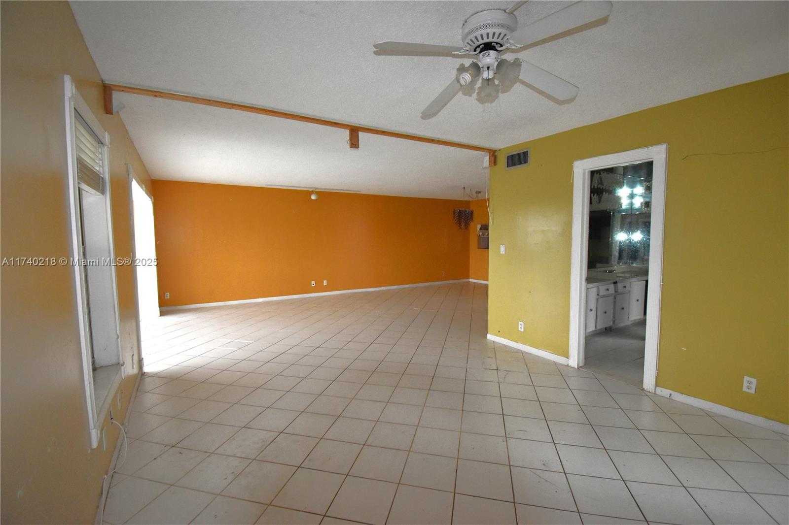 Small Image of 3571 INVERRARY DR #401, Lauderhill Number 4