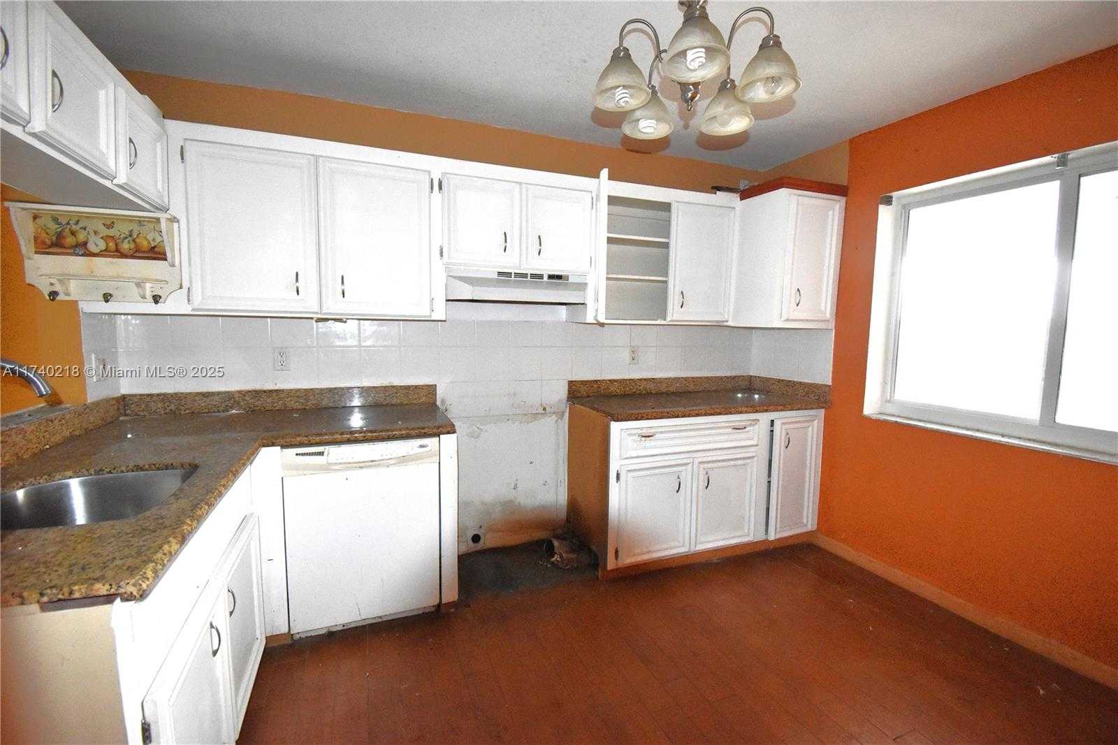 Small Image of 3571 INVERRARY DR #401, Lauderhill Number 7