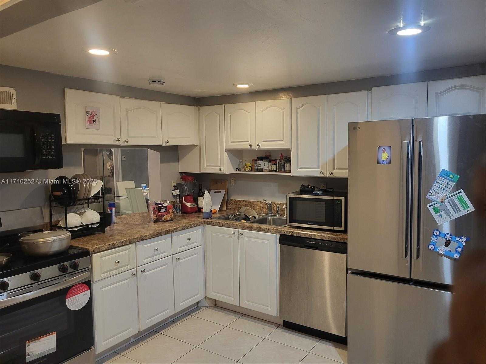Small Image of 6532 RACQUET CLUB DR #73, Lauderhill Number 10
