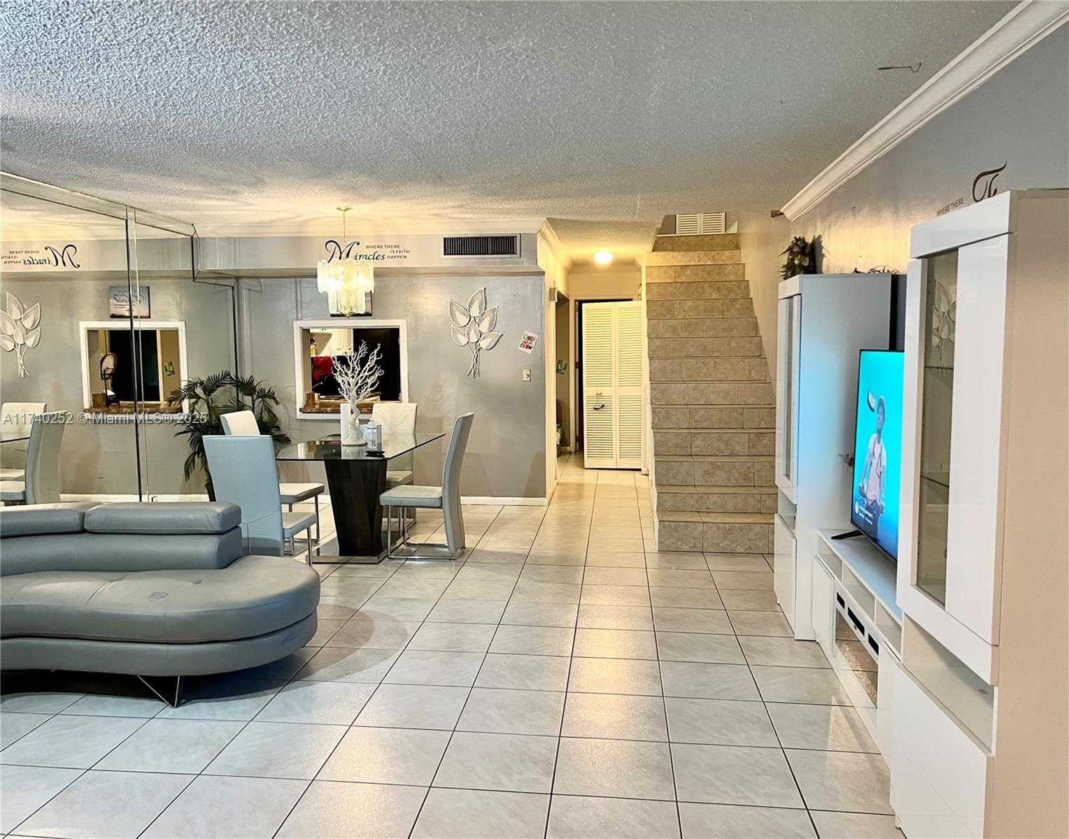 Small Image of 6532 RACQUET CLUB DR #73, Lauderhill Number 14