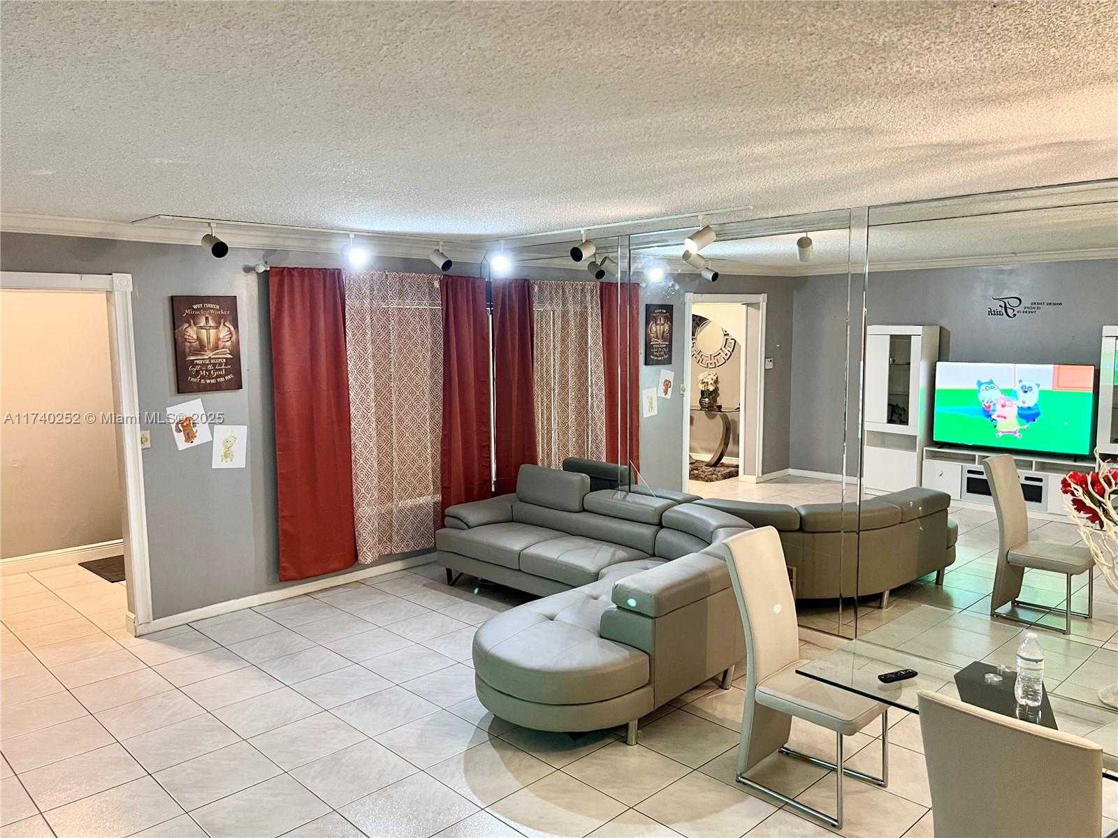 Small Image of 6532 RACQUET CLUB DR #73, Lauderhill Number 15