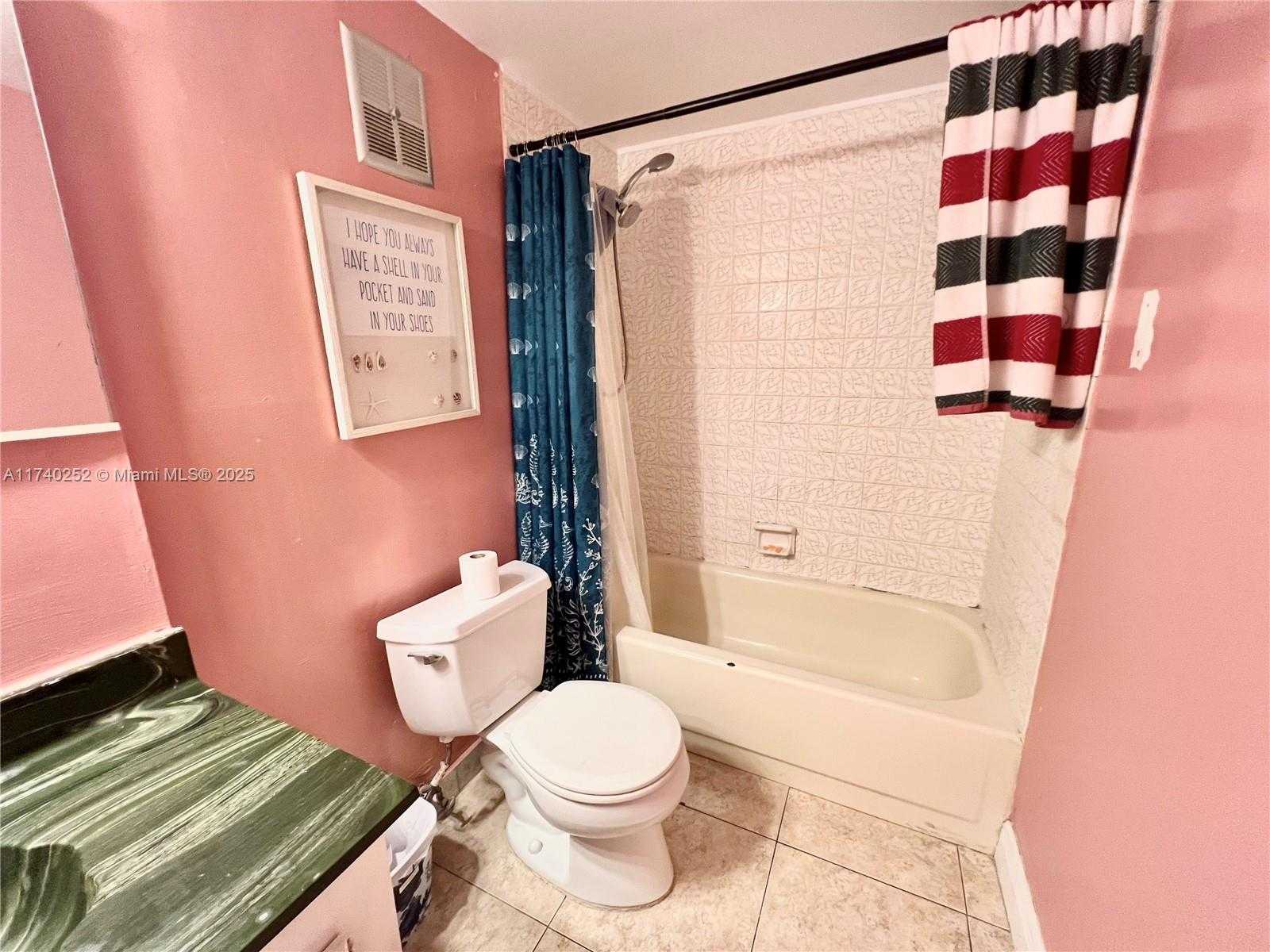 Small Image of 6532 RACQUET CLUB DR #73, Lauderhill Number 32