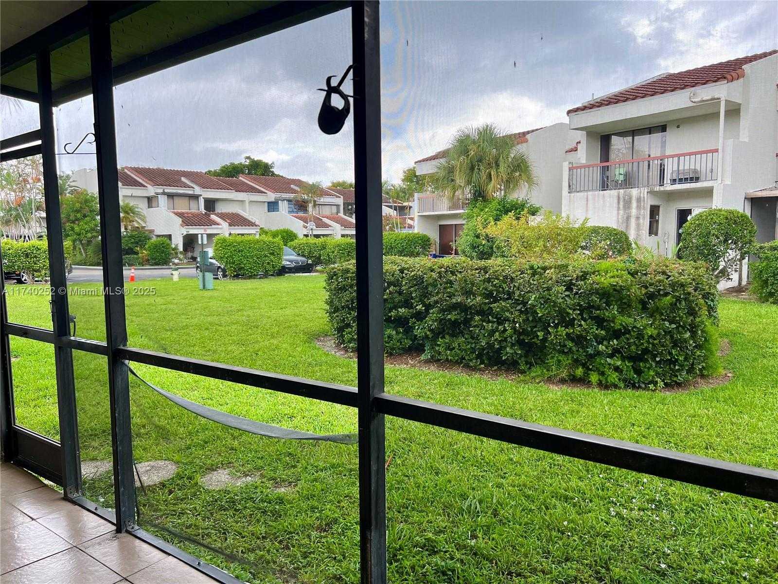 Small Image of 6532 RACQUET CLUB DR #73, Lauderhill Number 34