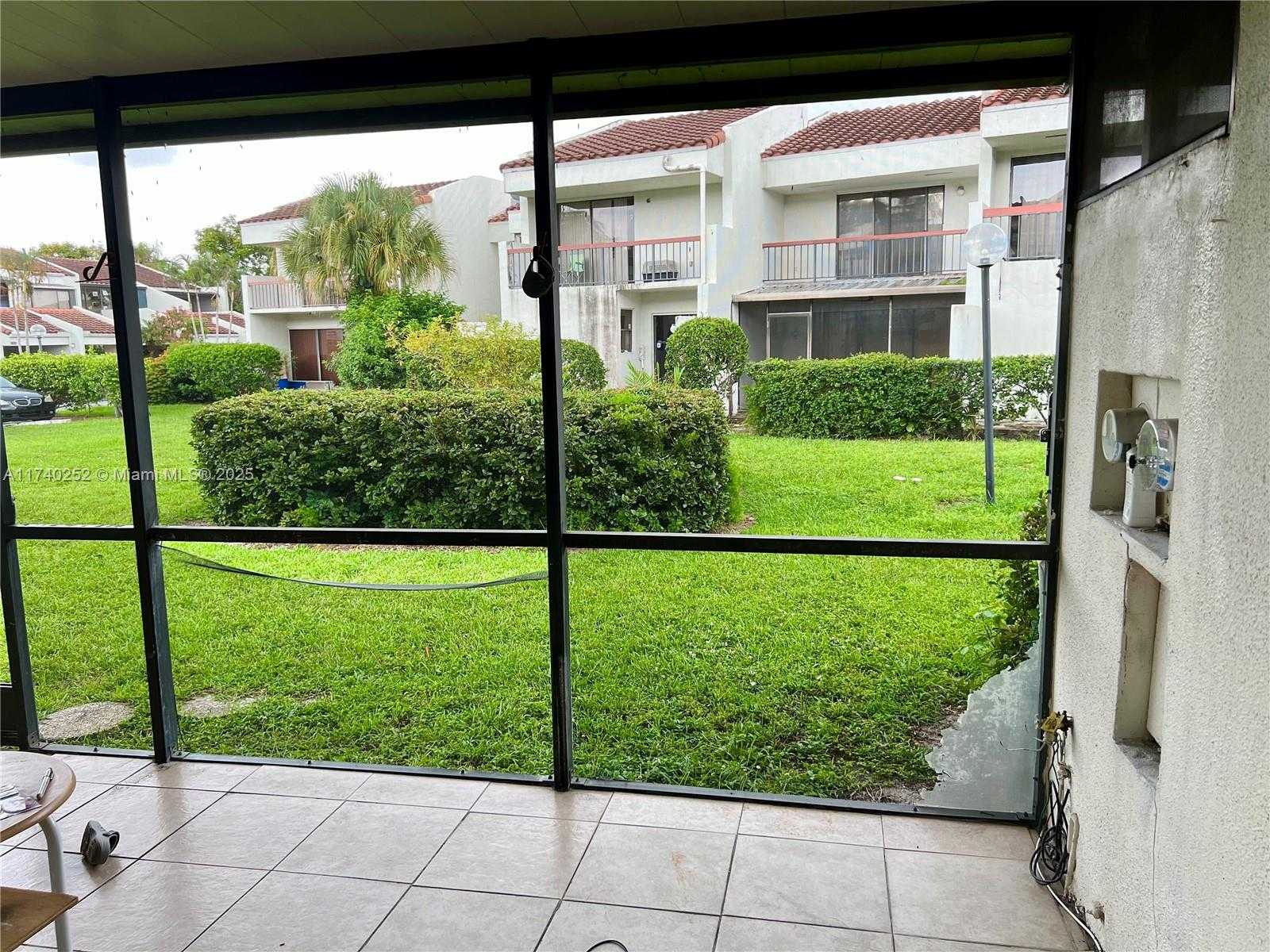 Small Image of 6532 RACQUET CLUB DR #73, Lauderhill Number 35
