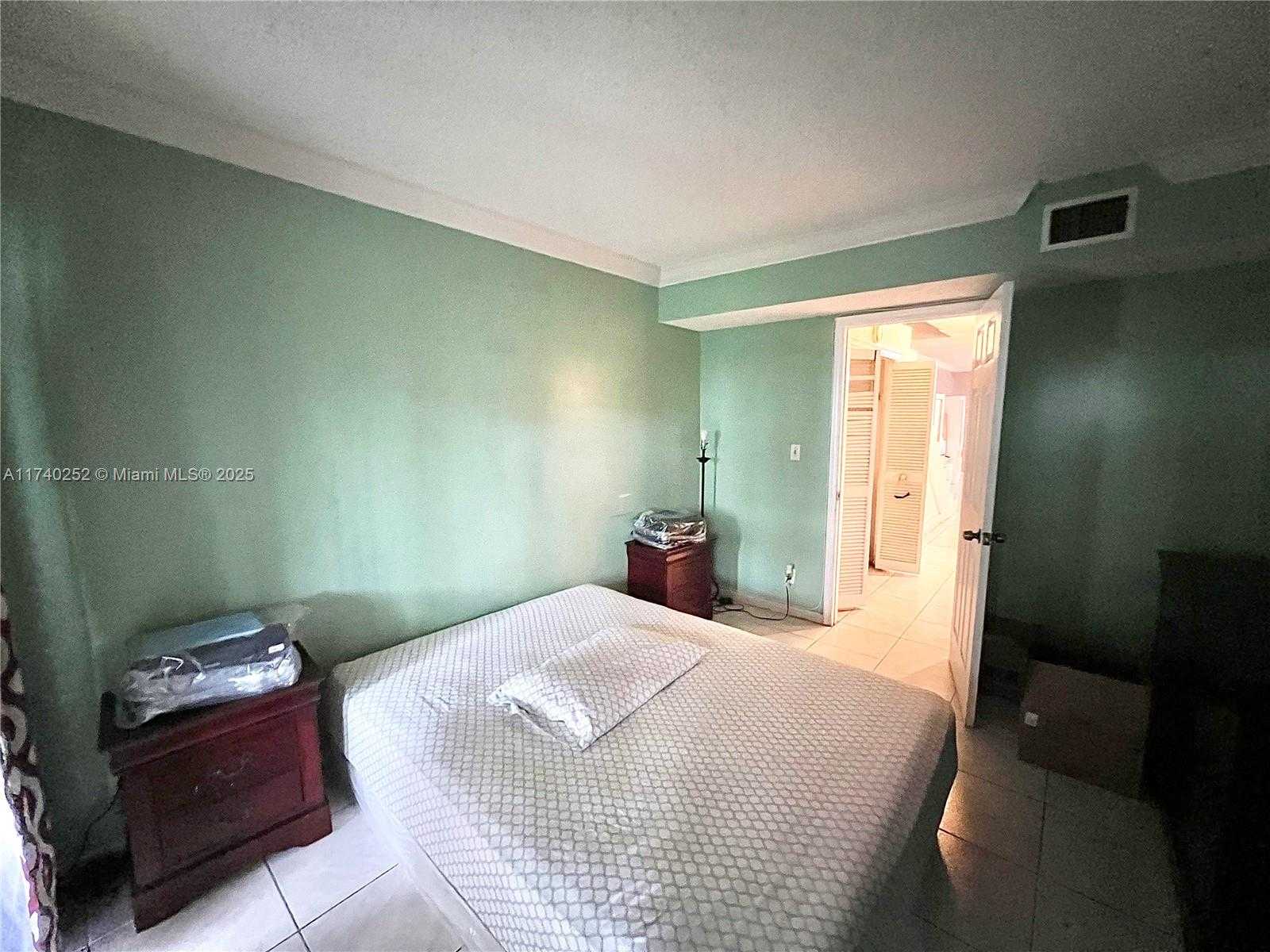 Small Image of 6532 RACQUET CLUB DR #73, Lauderhill Number 36