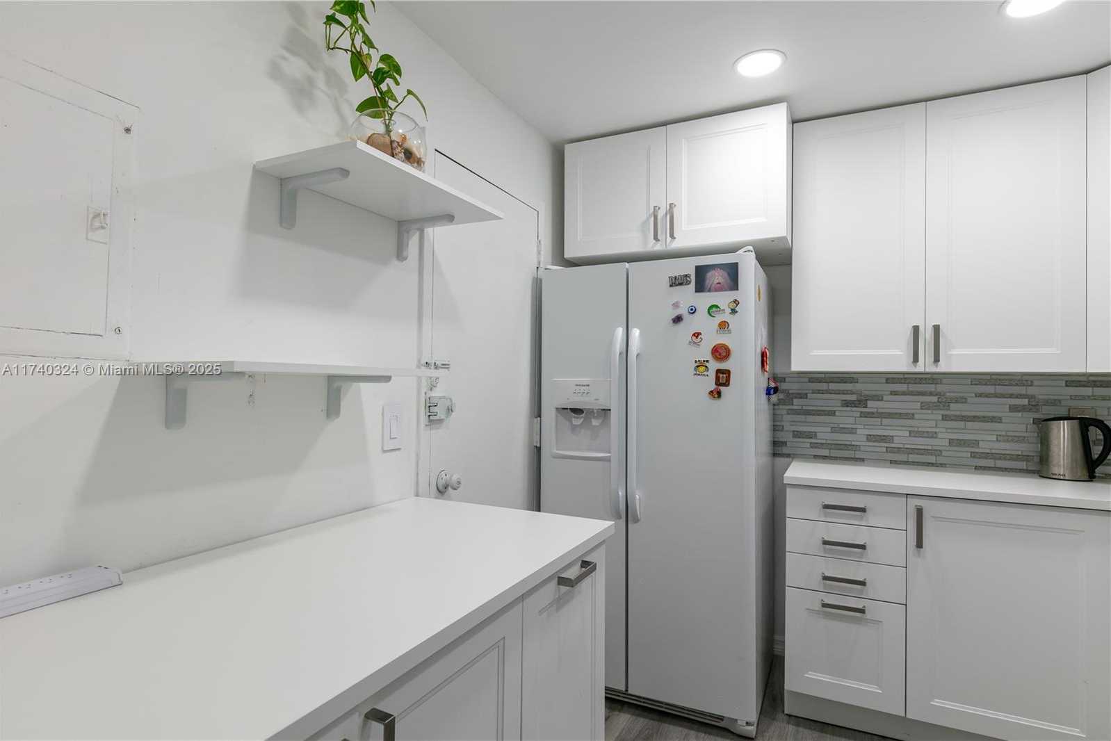 Small Image of 2821 NORTH EAST 163TH ST #5J, North Miami Beach Number 11