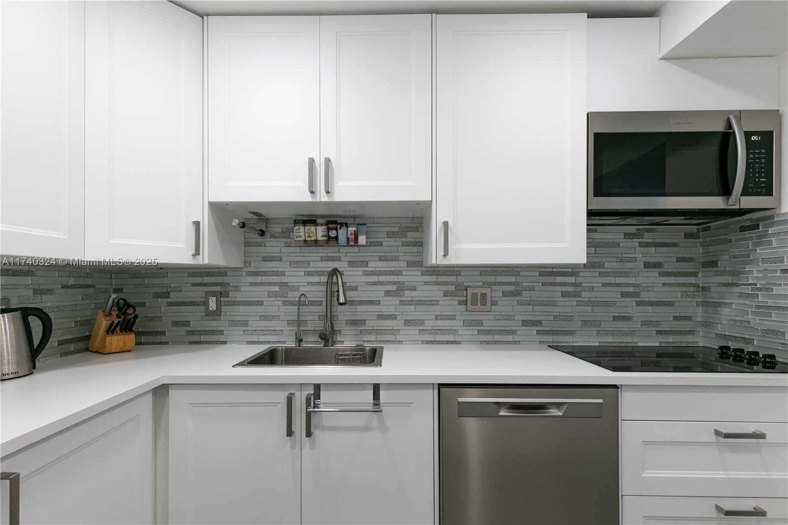 Small Image of 2821 NORTH EAST 163TH ST #5J, North Miami Beach Number 12