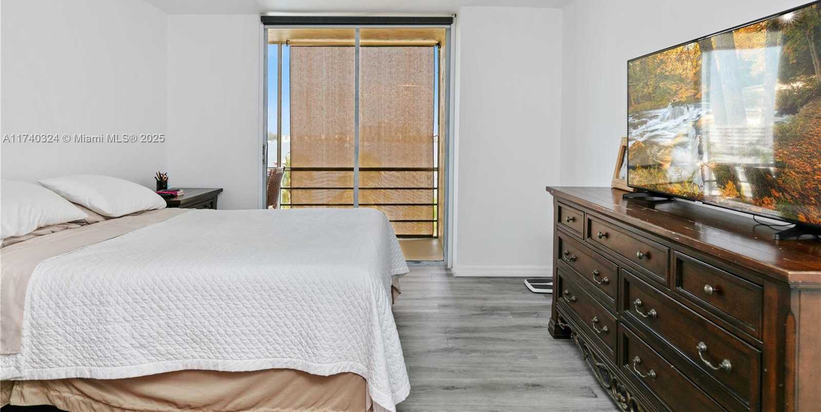 Small Image of 2821 NORTH EAST 163TH ST #5J, North Miami Beach Number 14