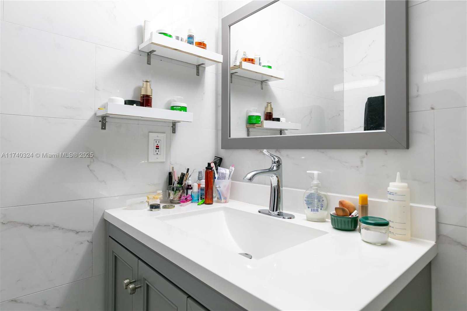 Small Image of 2821 NORTH EAST 163TH ST #5J, North Miami Beach Number 16