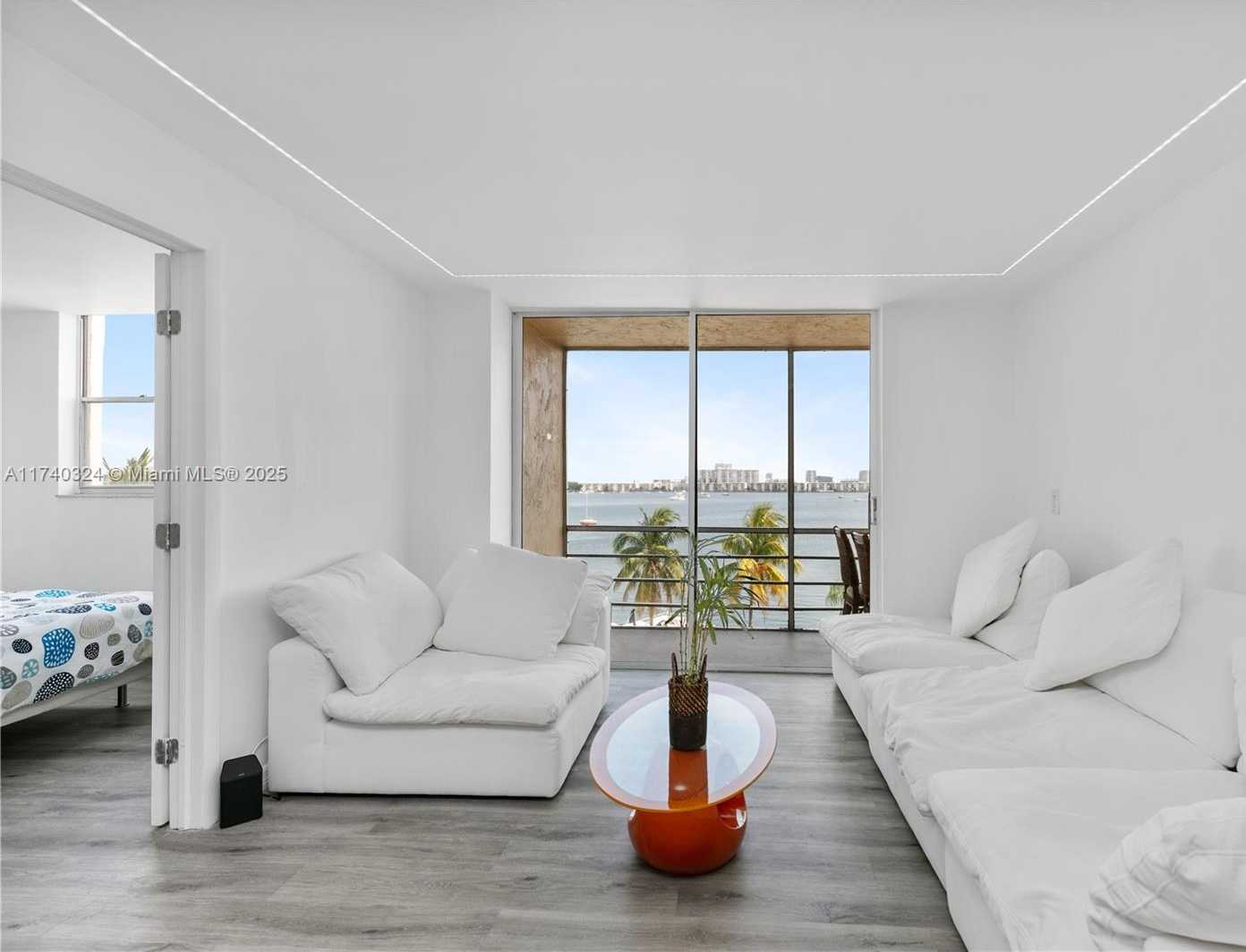 Small Image of 2821 NORTH EAST 163TH ST #5J, North Miami Beach Number 2