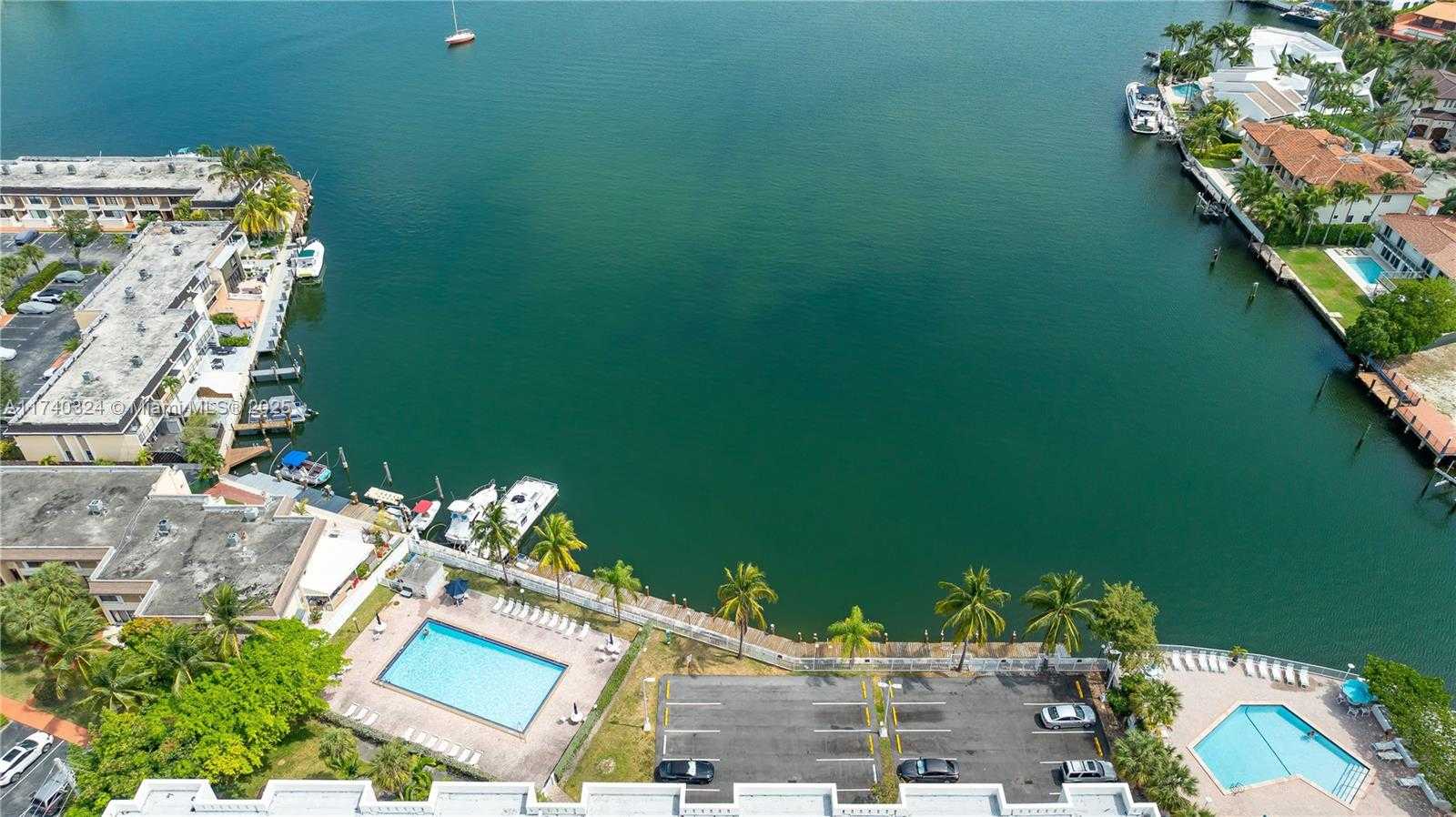 Small Image of 2821 NORTH EAST 163TH ST #5J, North Miami Beach Number 31