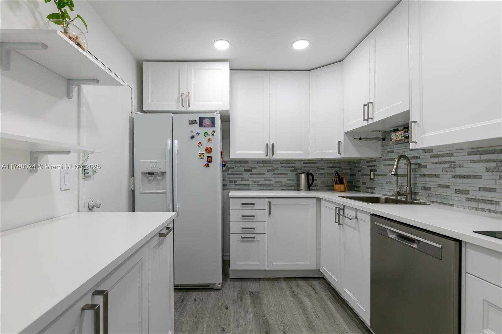 Small Image of 2821 NORTH EAST 163TH ST #5J, North Miami Beach Number 9