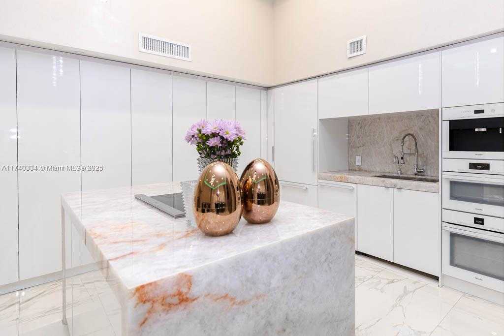 Small Image of 1800 SOUTH OCEAN DR #310, Hallandale Beach Number 17