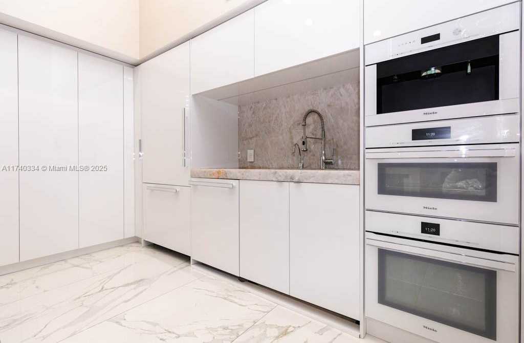 Small Image of 1800 SOUTH OCEAN DR #310, Hallandale Beach Number 22