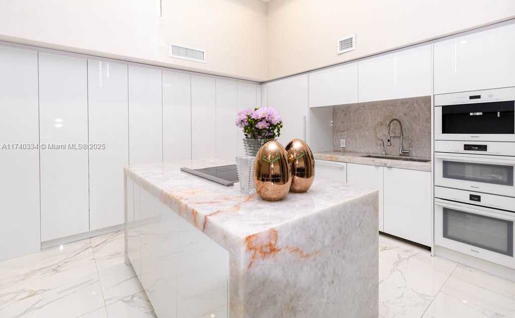 Small Image of 1800 SOUTH OCEAN DR #310, Hallandale Beach Number 23