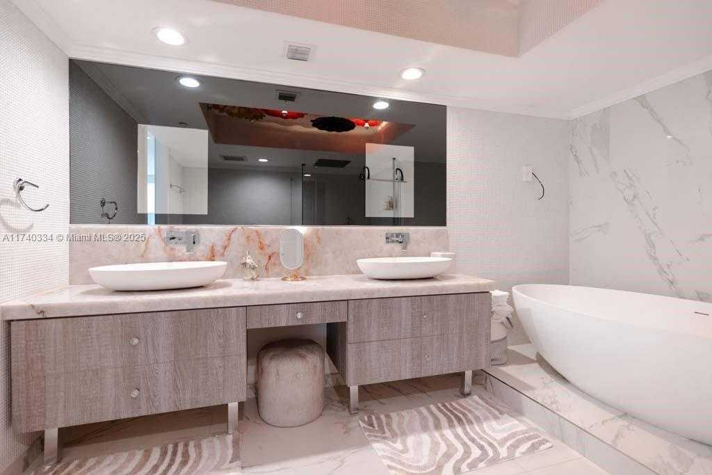 Small Image of 1800 SOUTH OCEAN DR #310, Hallandale Beach Number 76