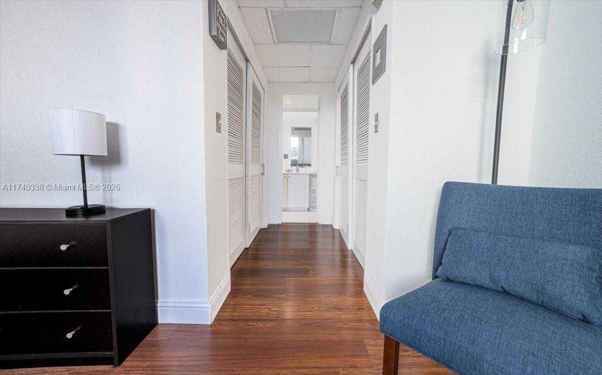 Small Image of 4001 SOUTH OCEAN DR #4E, Hollywood Number 21