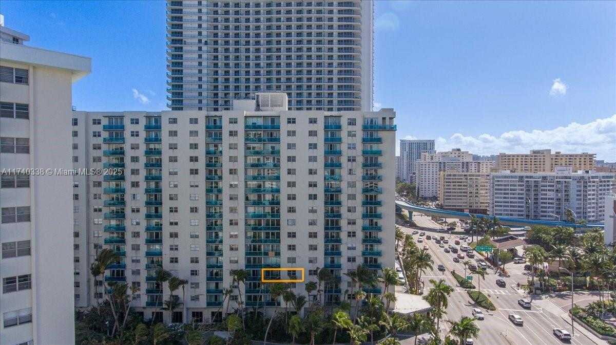 Small Image of 4001 SOUTH OCEAN DR #4E, Hollywood Number 3