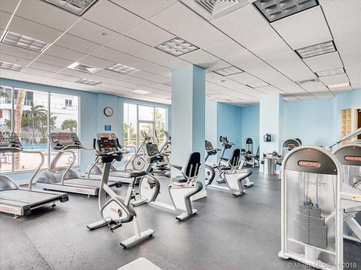 Small Image of 4001 SOUTH OCEAN DR #4E, Hollywood Number 37
