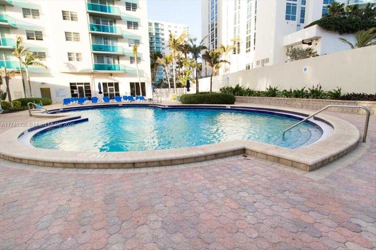Small Image of 4001 SOUTH OCEAN DR #4E, Hollywood Number 38