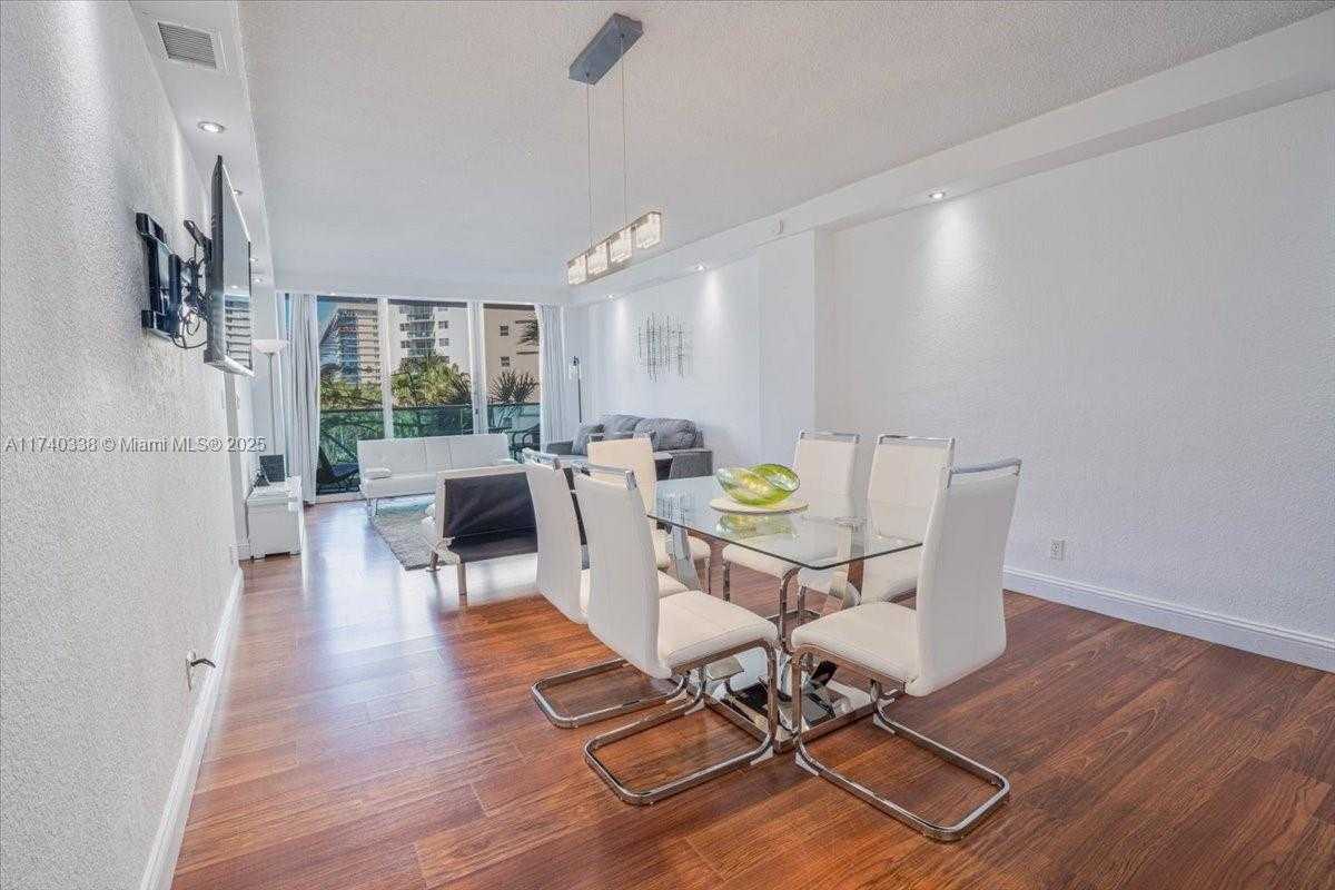 Small Image of 4001 SOUTH OCEAN DR #4E, Hollywood Number 4
