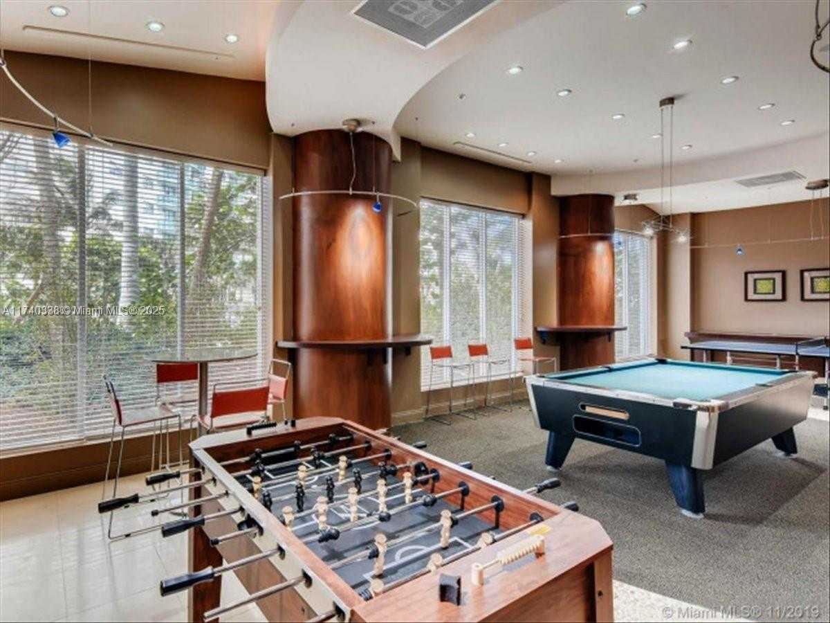 Small Image of 4001 SOUTH OCEAN DR #4E, Hollywood Number 40