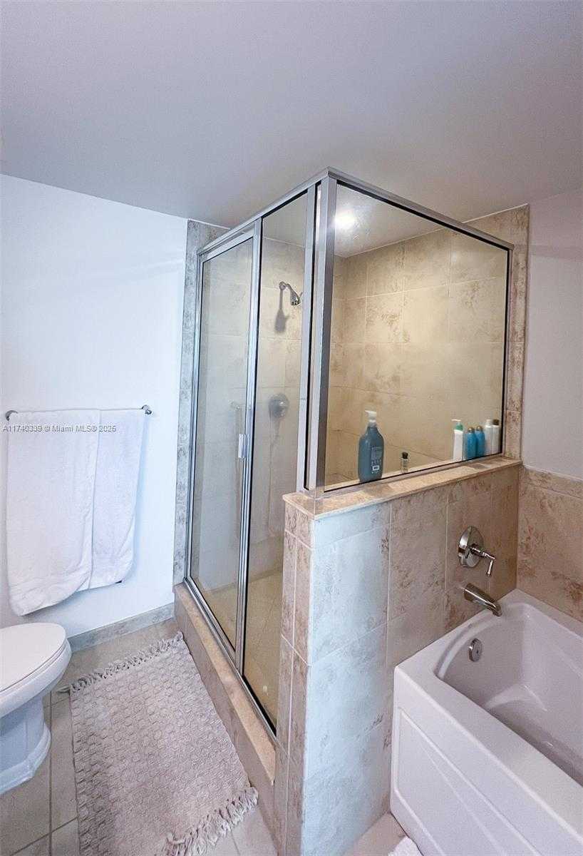Small Image of 1300 PONCE DE LEON BLVD #910, Coral Gables Number 17
